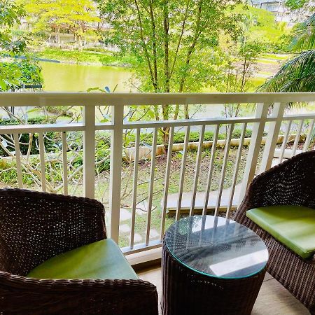 נסוגבו Pico De Loro 2 Bd Garden Loft With Lagoon View מראה חיצוני תמונה